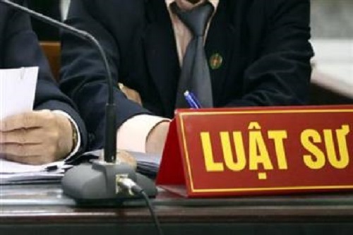 Luật sư có được có mặt khi hỏi cung bị can?